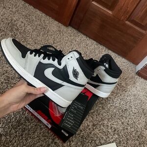 Air Jordan 1 Retro High OG 'Shadow 2.0' – Size US 6 M